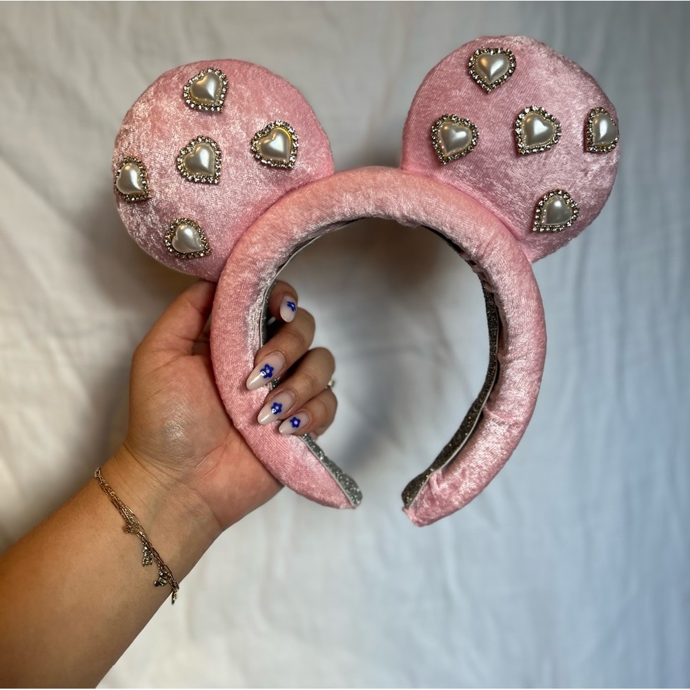 Gleam and glimmer co pink Pearl heart velvet ears